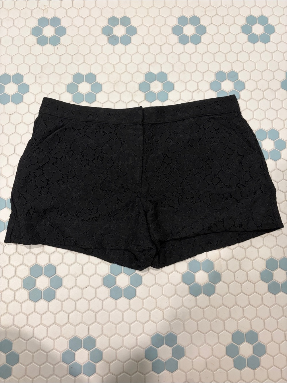 Nicole by Nicole Miller Black Lace Mid-Rise Shorts